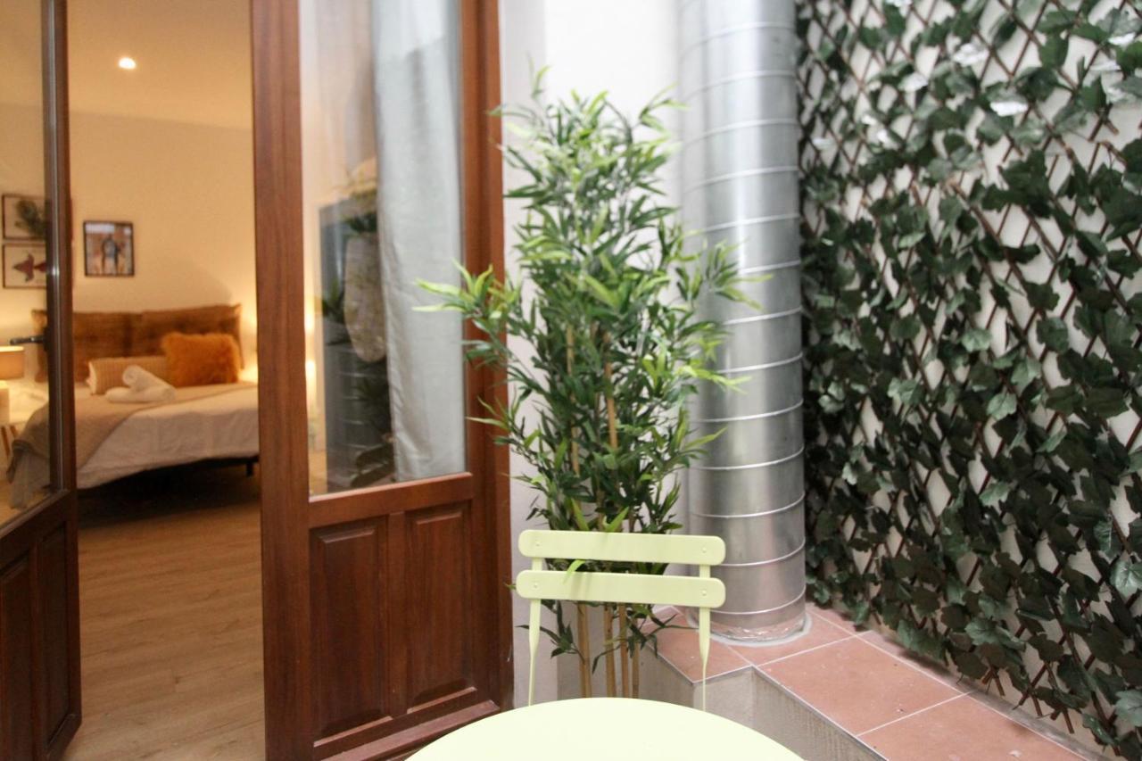 Apartamentos Inside Centro กรานาดา ภายนอก รูปภาพ