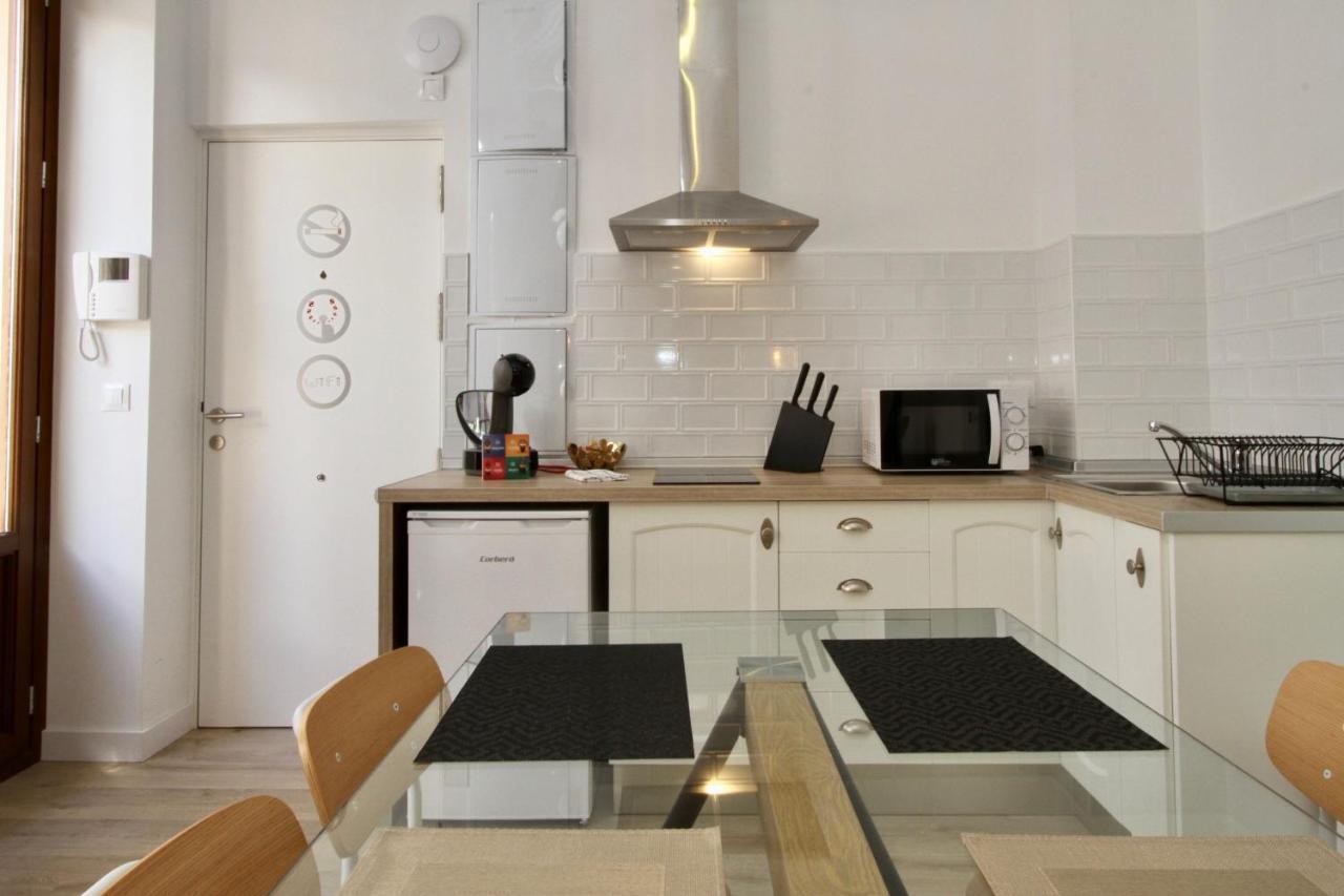 Apartamentos Inside Centro กรานาดา ภายนอก รูปภาพ